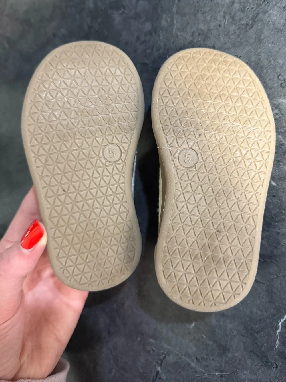 GAP Size 5 Toddler Canvas Moccasins with Tan Sole